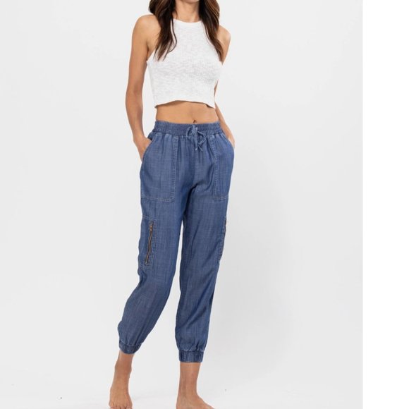 Lightweight Tencel Jogger - Picture 1 of 7